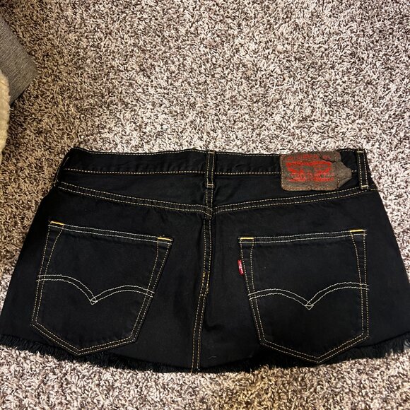 Urban Renewal Remade Levi's Low-Rise Denim Micro Mini Skirt - Picture 7 of 10